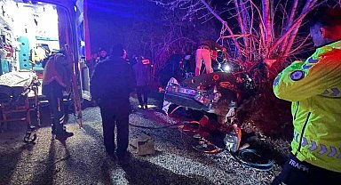 Antalya'da trafik kazası: 3 kişi hayatını kaybetti