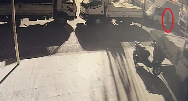 Antalya'da üzerinde anahtarı unutulan biber yüklü kamyonet terk edilmiş halde bulundu