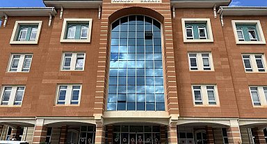 Araçlarında ve evdeki hava fritözü içerisindeki uyuşturucuyla yakalanan sanıkların yargılanmasına başlandı