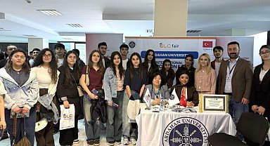 Ardahan Üniversitesi Azerbaycan'daki Uluslararası Eğitim Fuarında tanıtıldı