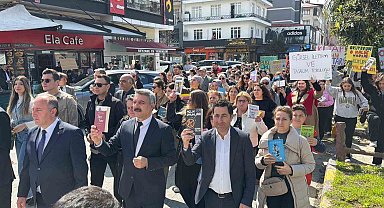 Arhavi'de "Kitap Yolu" yürüyüşü