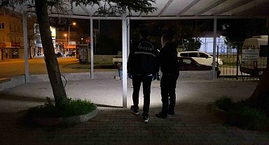 Aşk üçgeni bıçaklı kavgaya dönüştü: 2 yaralı