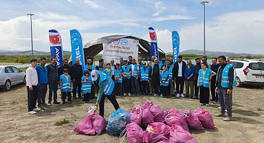 Avrasya Federasyonu'ndan Kale Salkımlı'da kıyı temizliği