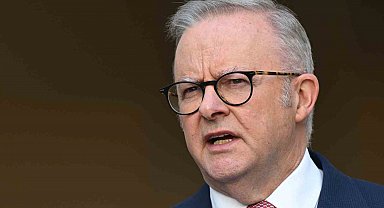 Avustralya Başbakanı: "İhtiyacınızdan fazla yakıt almayın, işe gidip gelirken toplu taşıma kullanın"