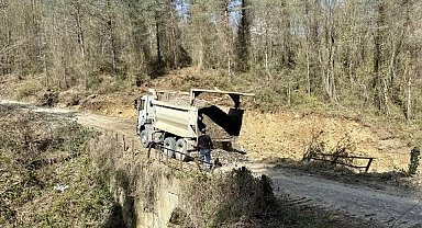 Ayancık'ta heyelan sonrası yol güvenliği yeniden sağlandı