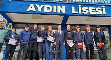 Aydın Lisesi öğrencileri başarılarıyla gururlandırdı