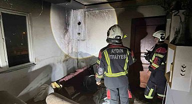 Aydın'da ev yangını: 2 kişi dumandan etkilendi