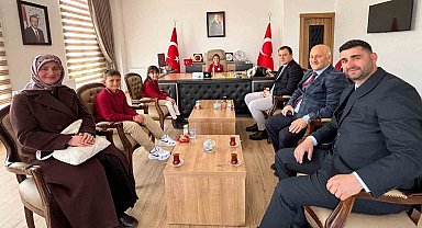 Aydıntepe'de kaymakamlık koltuğuna minik öğrenciler oturdu