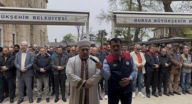 Ayla öğretmen ve 8 öğrenci için Bursa'da gıyabi cenaze namazı kılındı