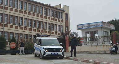Ayvalık polisi okullardaki güvenlik önlemlerini arttırdı