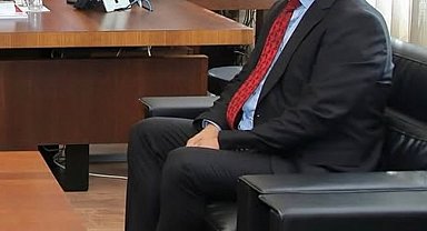 Baba Mersinli, 1996 yılında uluslararası dolandırıcılık davasında yargılanmış