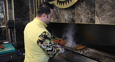 Babalarından kalan 54 yıllık lokantayı ayakta tutuyorlar