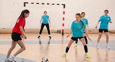 Bahar Şenlikleri futsal müsabakasıyla başladı