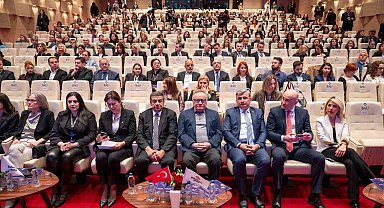 Bahçeşehir Koleji "Erken Çocuklukta Aile, Okul ve Değerler Sempozyumu" düzenledi