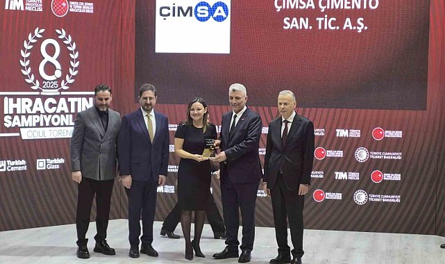 Bakan Bolat: "Cumhurbaşkanımızın liderliğinde Türkiye'ye son 23 yılda her alanda çağ atlattık"