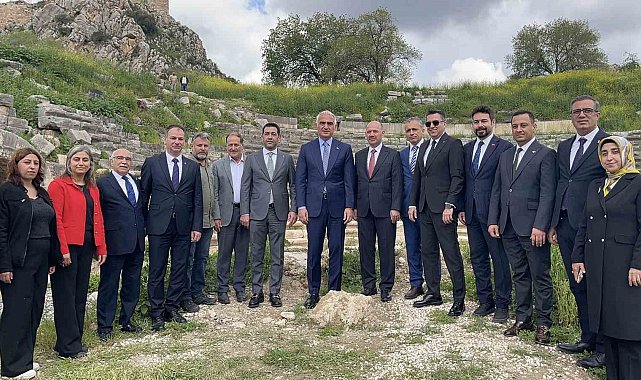 Bakan Ersoy, Kastabala Antik Kenti'nde incelemelerde bulundu