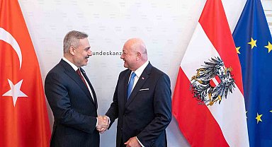 Bakan Fidan, Avusturya Başbakanı Stocker ile görüştü