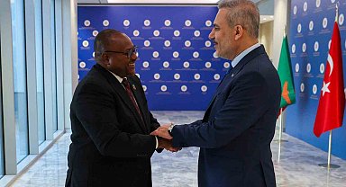 Bakan Fidan, Zambiya Dışişleri Bakanı Haimbe ile bir araya geldi