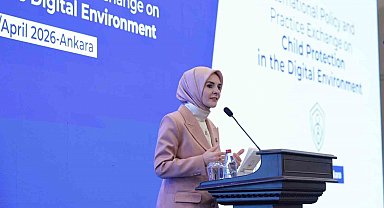 Bakan Göktaş: "Dijital ortamları hukuk, etik, eğitim ve sosyal politika boyutlarıyla birlikte ele almak zorundayız"