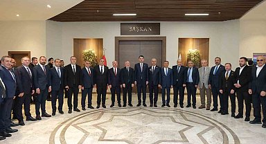 Bakan Murat Kurum'dan Çorum Belediyesi'ne ziyaret