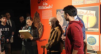 Bakan Tekin'den, Fadime öğretmene doğum günü sürprizi