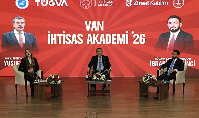 Bakan Tekin'den o sendikaya tepki: "Burası muz cumhuriyeti değil, hukuk devletidir"