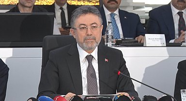 Bakan Yumaklı: "Orman yangınlarıyla mücadelede 28 uçak, 119 helikopter ve 14 İHA ile mücadeleyi yürüteceğiz"
