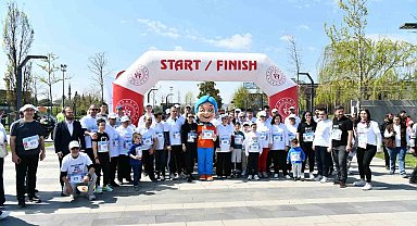 Balıkesir'de adımlar otizm farkındalığı için atıldı