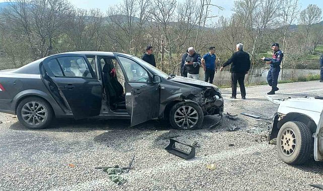 Balıkesir'de trafik kazası: 7 yaralı