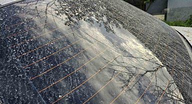 Bandırma'da çöl tozu yağmuru, araçlar çamur tabakasıyla kaplandı