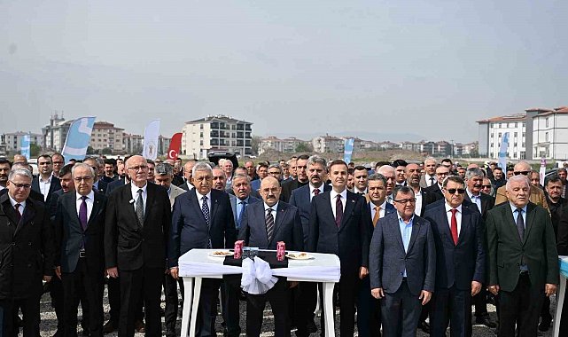 Başkan Akın: "Esnaf kazanırsa Balıkesir kazanır"