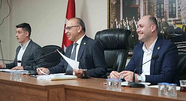 Başkan Akın: "Turgutlu'nun önünü açıyoruz"