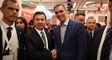 Başkan Aras, Demokrasi zirvesi için Barselona'da