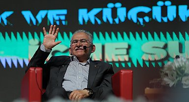 Başkan Büyükkılıç, Kayseri Üniversitesi'nde gençlerle buluştu