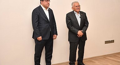 Başkan Büyükkılıç'tan zorlu maç öncesi Kayserispor'a 'moral' ziyareti