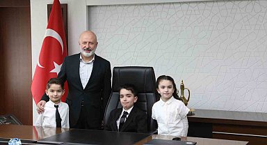 Başkan Çolakbayrakdar: "Her evladımızın mutlu olduğu bir şehir için çalışıyoruz"