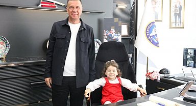 Başkan Ercan, koltuğunu devretti