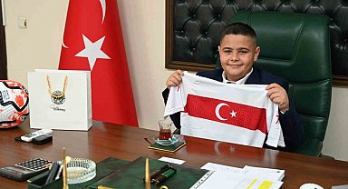 Başkan Hamamcı, 23 Nisan'da makamını 'Küçük Başkan'a devretti