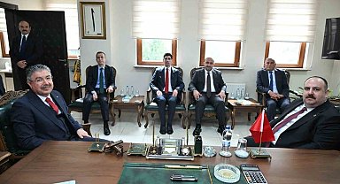 Başkan Harmancı, Vali Yılmaz'a belediye çalışmaları hakkında bilgi verdi