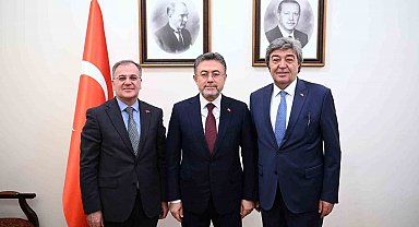 Başkan Özdoğan Ankara'da: "Hacılar için durmadan çalışıyoruz"