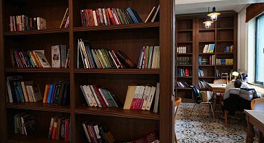 Başkan Özlü "Güçlü bir gelecek; okuyan ve düşünen bireylerle mümkündür"