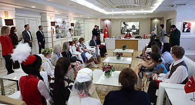 Başkan Vekili Büşra Özdemir dünya çocuklarını ağırladı