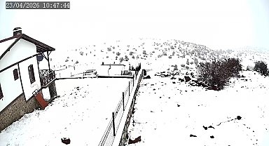 Başkentin yüksek kesimlerinde kar yağışı etkili oldu