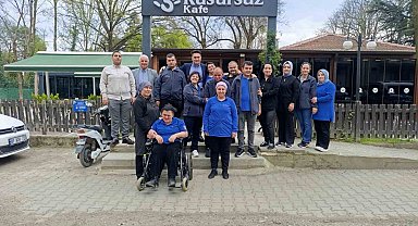 Başsavcı Emre'den engelleri aşan kafeye özel ziyaret