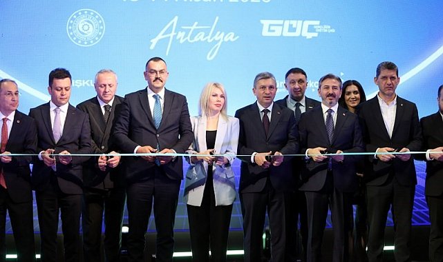 Batı Akdeniz Kariyer ve İstihdam Fuarı kapılarını açtı