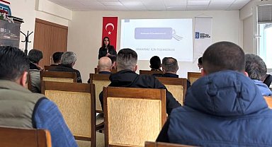 Bayburt'ta yükümlülere kanser farkındalığı semineri verildi
