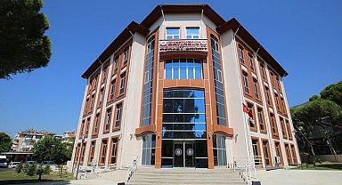 Bayındır'da otomobil ve motosiklet hırsızı yakayı ele verdi