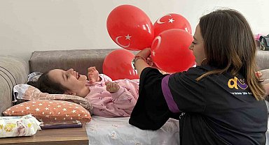 Bayramı hastanede geçiren çocuklara anlamlı ziyaret