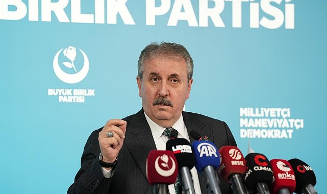 BBP Genel Başkanı Destici: "PKK'nın siyasi uzantıları, Türk siyasetini enfekte etmeye ve açık provokasyonlarına devam etmektedir"
