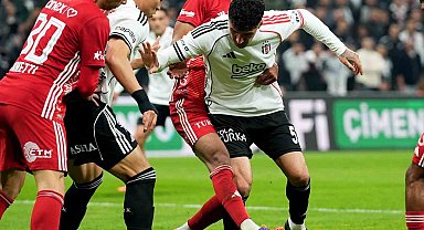 Beşiktaş'ta Emirhan Topçu cezalı duruma düştü